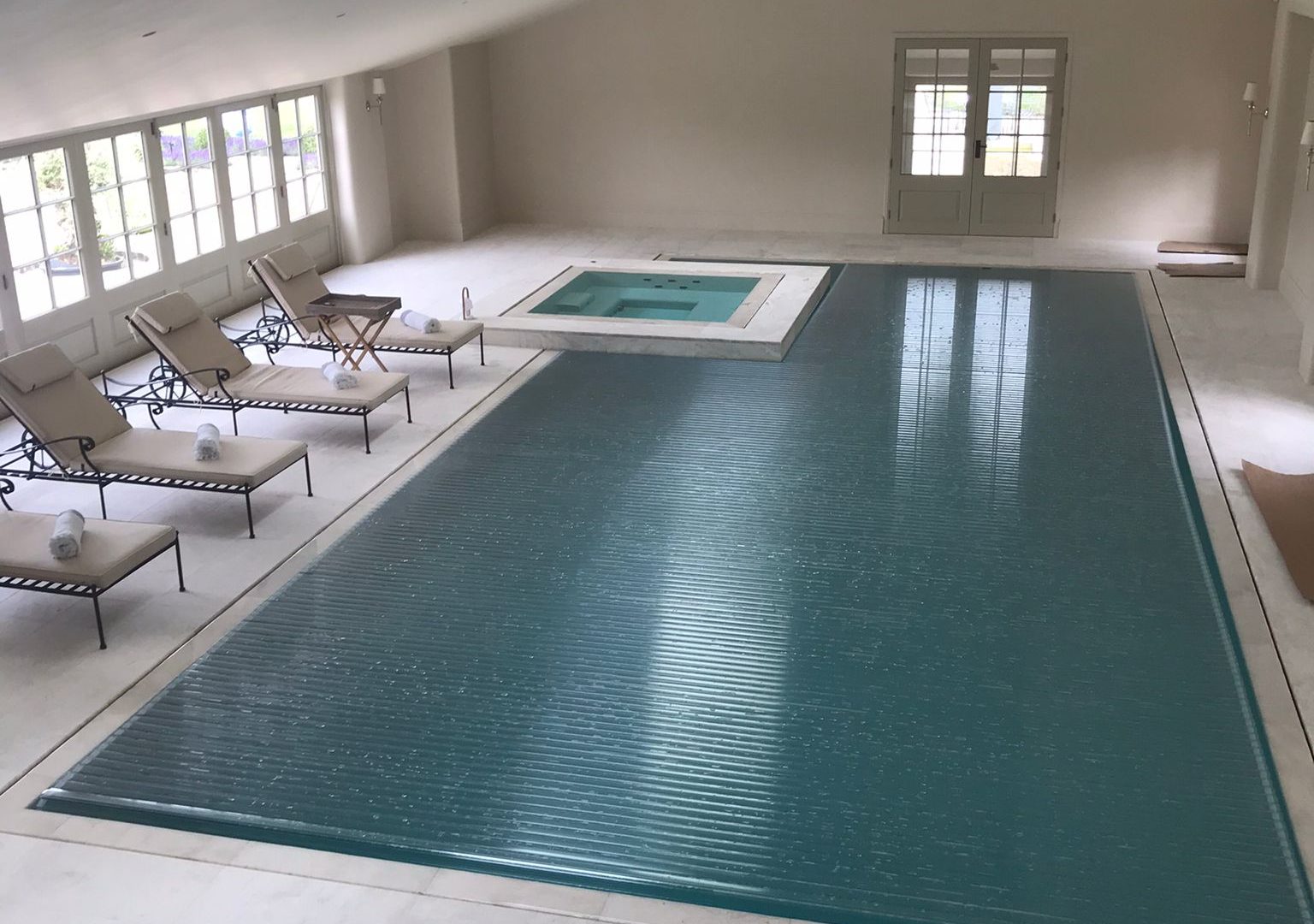 Swim Spa vs Swimming Pool: Which Is Right for You?